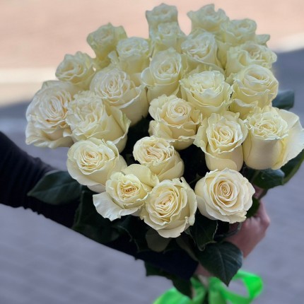 Букет из белых роз - купить с доставкой в по Нижней Туре
